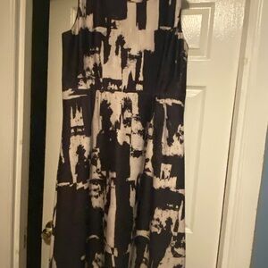 Donna Karan Black and Cream Abstract Maxi Dress